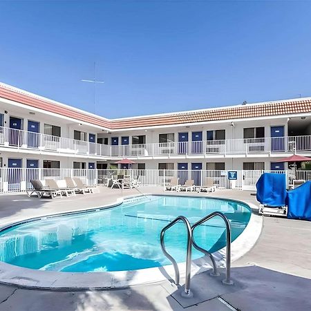 Park Inn By Radisson, Modesto Bagian luar foto