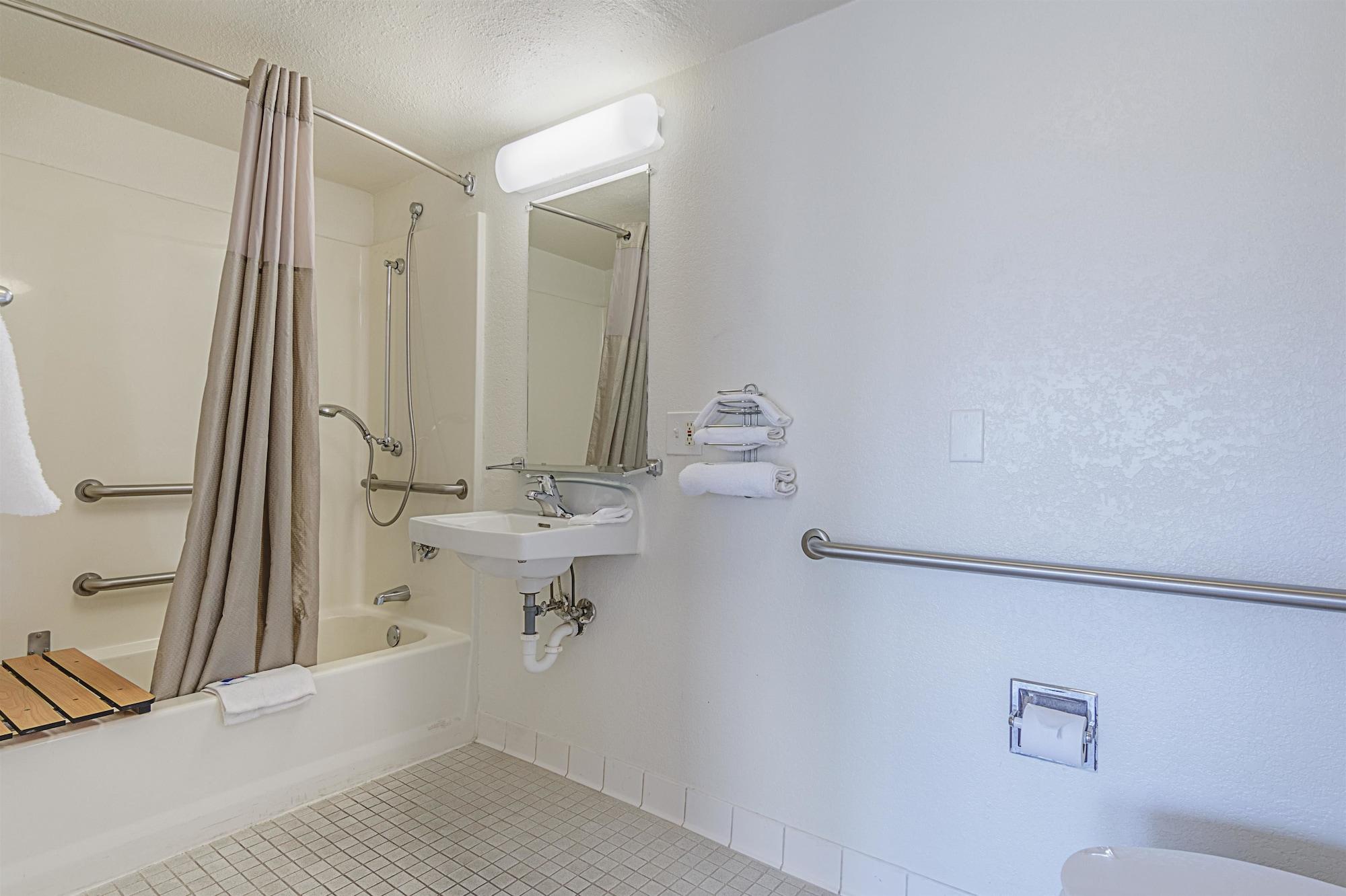 Park Inn By Radisson, Modesto Bagian luar foto
