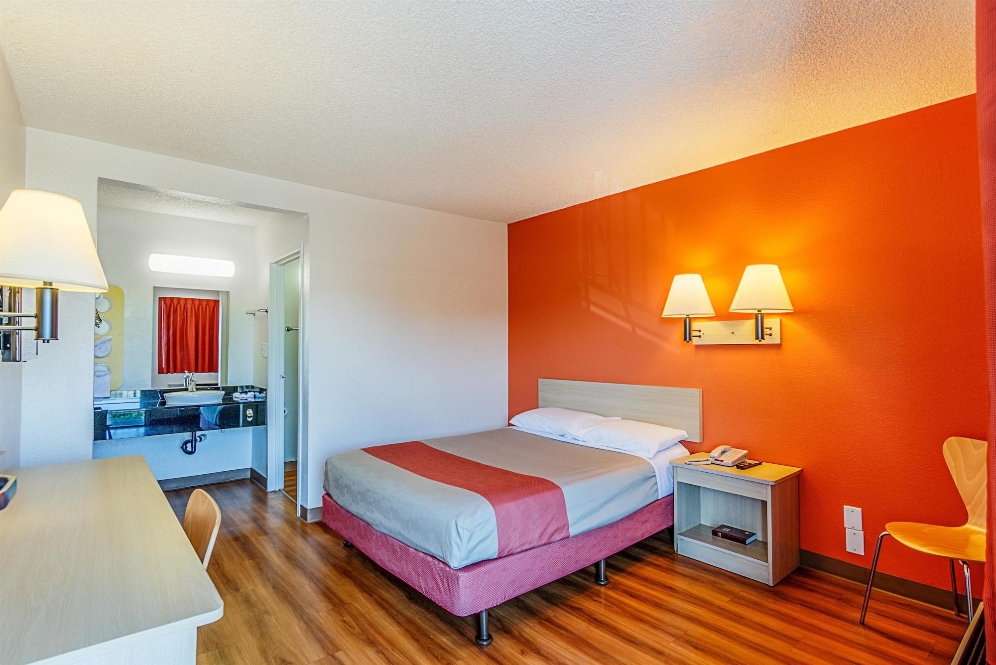 Park Inn By Radisson, Modesto Bagian luar foto