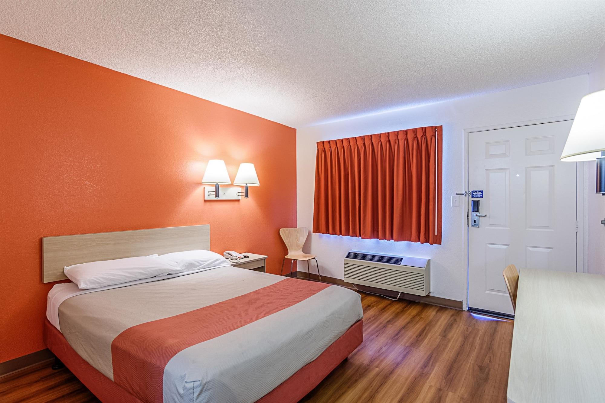 Park Inn By Radisson, Modesto Bagian luar foto