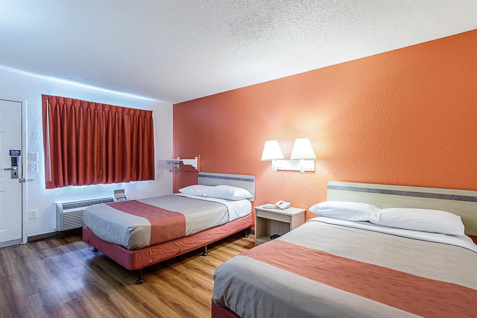 Park Inn By Radisson, Modesto Bagian luar foto