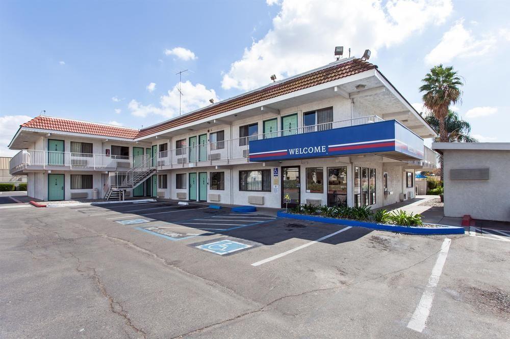Park Inn By Radisson, Modesto Bagian luar foto