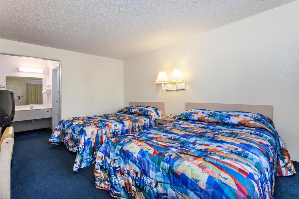 Park Inn By Radisson, Modesto Bagian luar foto