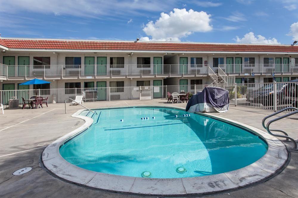 Park Inn By Radisson, Modesto Bagian luar foto